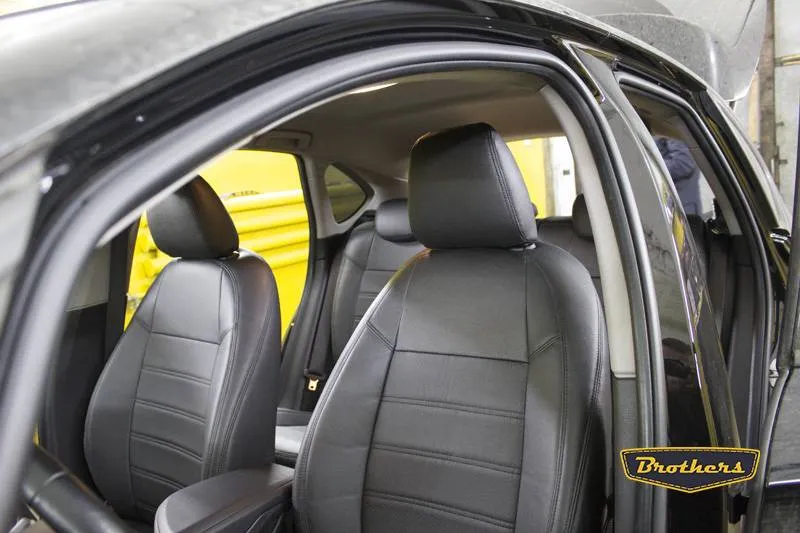 Установка чехлов BMW 2 серии Premium, строчка стандарт, серая