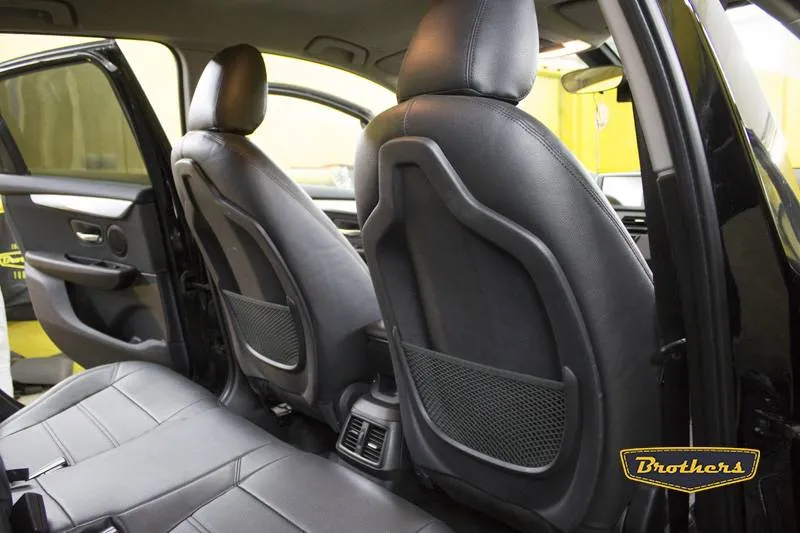 Установка чехлов BMW 2 серии Premium, строчка стандарт, серая