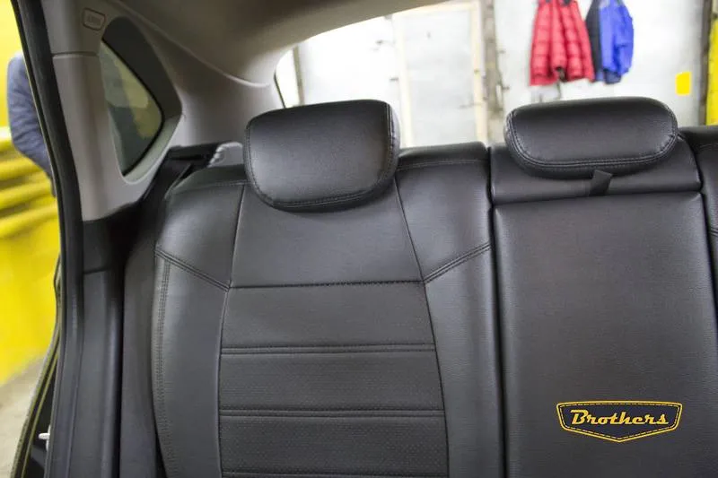 Установка чехлов BMW 2 серии Premium, строчка стандарт, серая