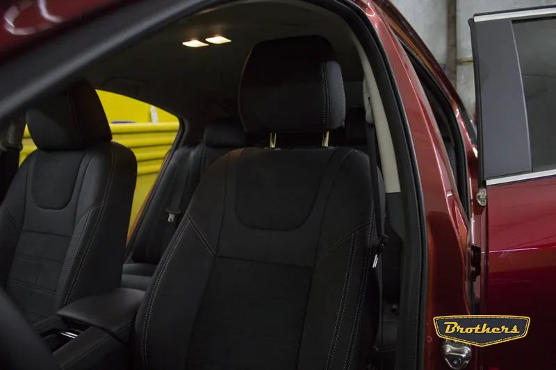 Установка чехлов серии Aurora с продленной алькантарой на Mazda 6 (GJ)