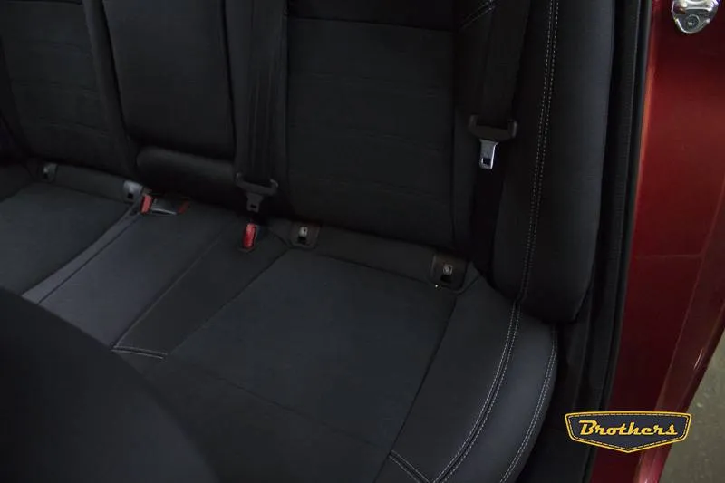 Установка чехлов серии Aurora с продленной алькантарой на Mazda 6 (GJ)