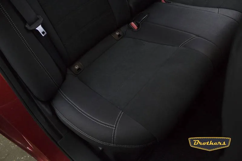 Установка чехлов серии Aurora с продленной алькантарой на Mazda 6 (GJ)