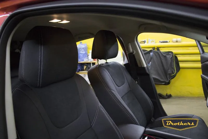 Установка чехлов серии Aurora с продленной алькантарой на Mazda 6 (GJ)