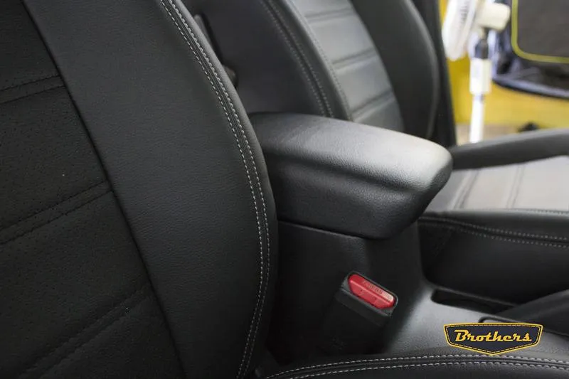 Установка чехлов серии Premium на Nissan X-Trail (T31), строчка стандарт, серая