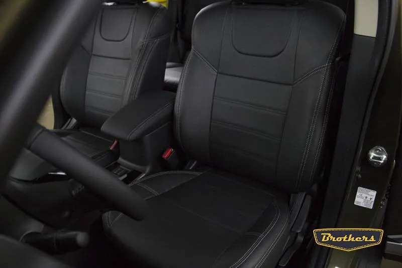 Установка чехлов серии Premium на Mitsubishi Outlander, строчка стандарт, серая