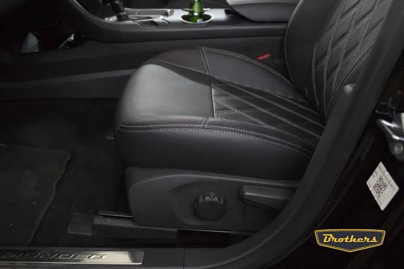 Установка чехлов серии Premium на Форд Мондео, строчка ромб, серая