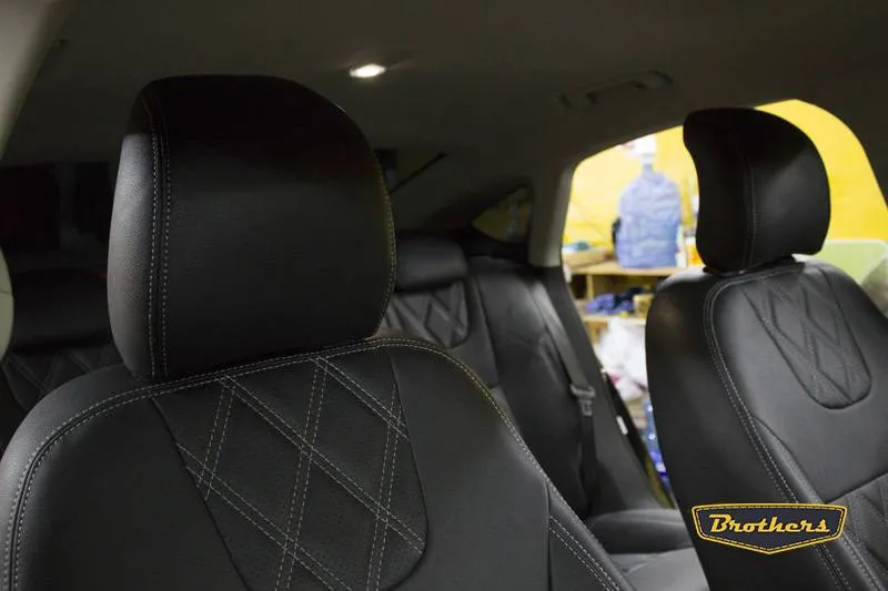 Установка чехлов серии Premium на Форд Мондео, строчка ромб, серая