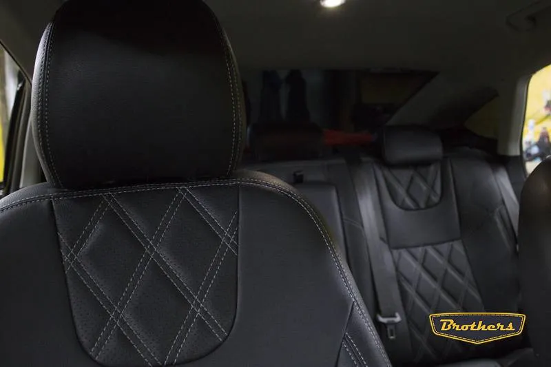 Установка чехлов серии Premium на Форд Мондео, строчка ромб, серая