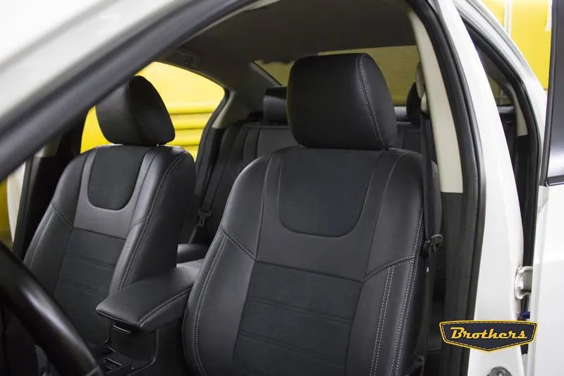 Установка чехлов серии Alcantara с продлением первого ряда сидений на Mazda 3 (BL)