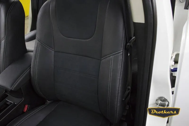 Установка чехлов серии Alcantara с продлением первого ряда сидений на Mazda 3 (BL)