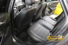 Установка авточехлов на Форд Фокус 3 в комплектации Титаниум