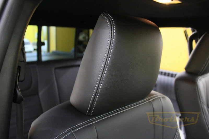 Чехлы для сидений Тойота Хайлюкс 8 (рестайлинг) - эко-кожа российского производства
