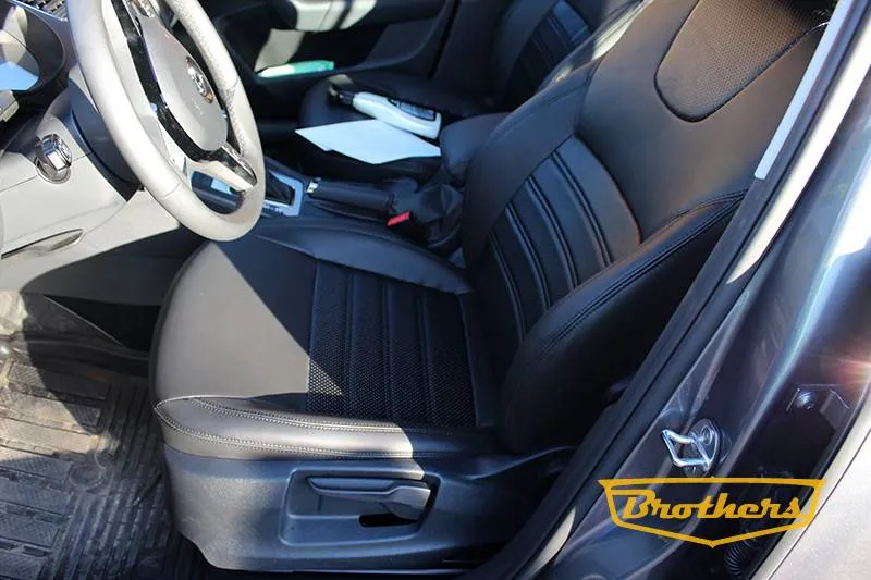 Octavia A7 (Elegance). Установка чехлов "Premium", черная строчка