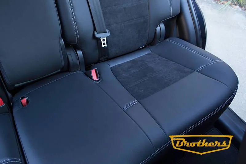 Появились авточехлы для Kia Sorento 2, серия Alcantara