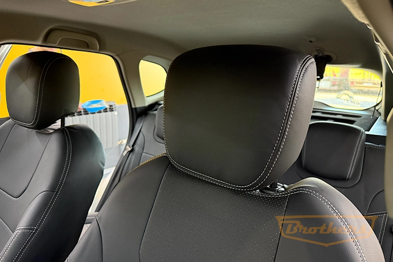 Чехлы на Renault Captur, серии "Premium" - серая строчка