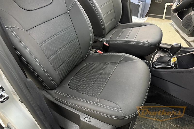 Чехлы на Renault Captur, серии "Premium" - серая строчка