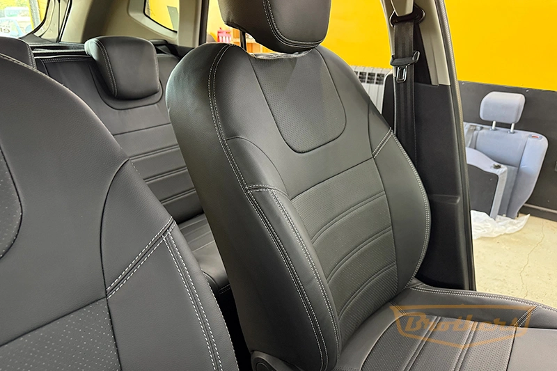 Чехлы на Renault Captur, серии "Premium" - серая строчка