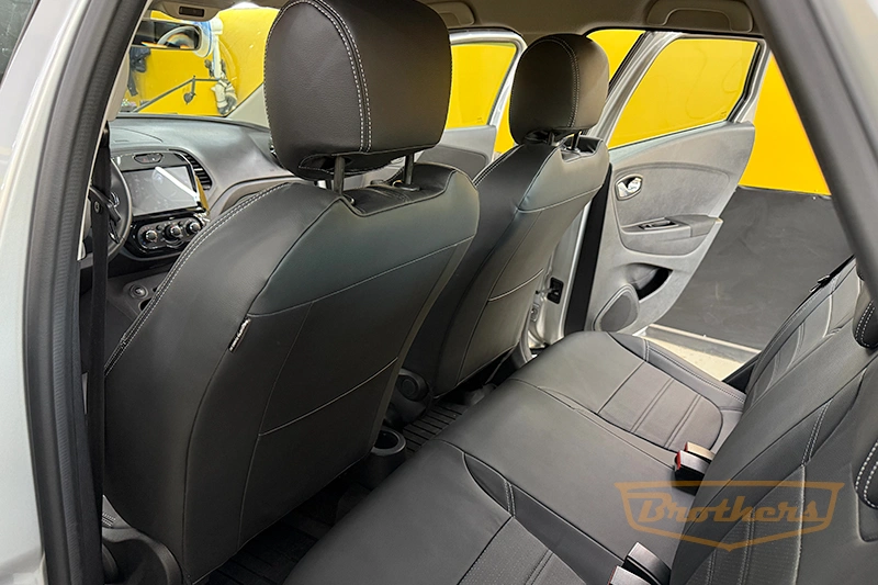 Чехлы на Renault Captur, серии "Premium" - серая строчка