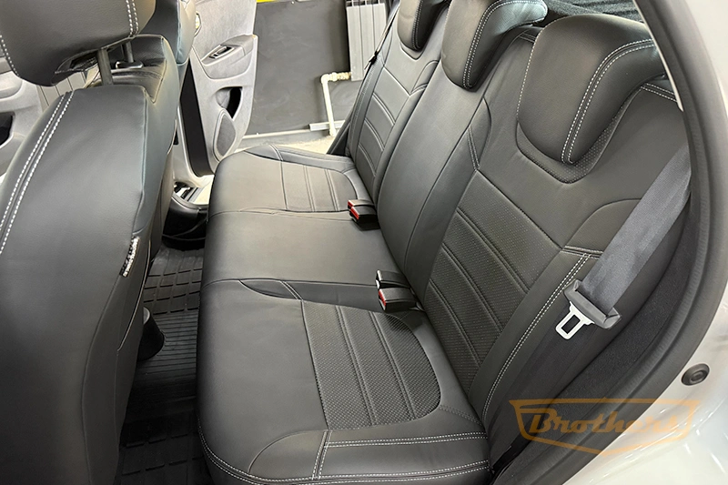 Чехлы на Renault Captur, серии "Premium" - серая строчка