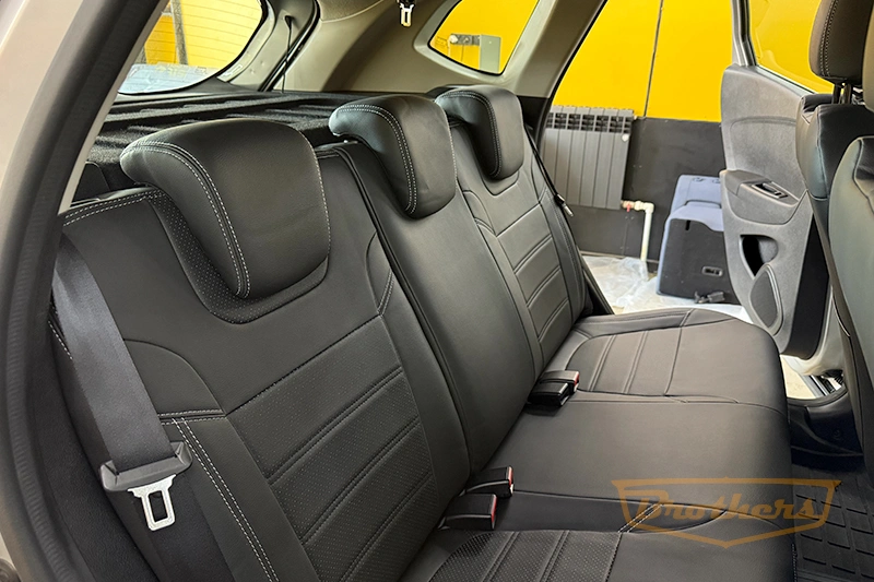 Чехлы на Renault Captur, серии "Premium" - серая строчка