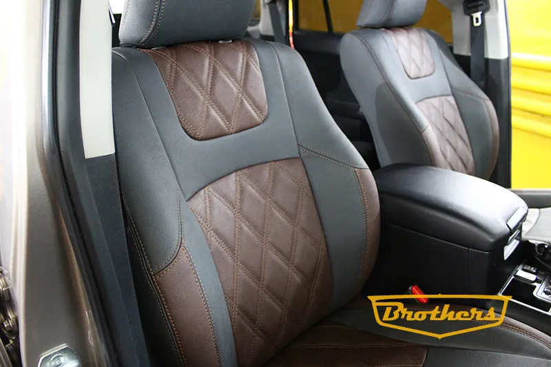Чехлы на Toyota Prado 150, серии "Aurora" - коричневая строчка, ромбы