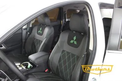 Чехлы на Mitsubishi Pajero Sport 3, серии "Alcantara" - зеленая строчка