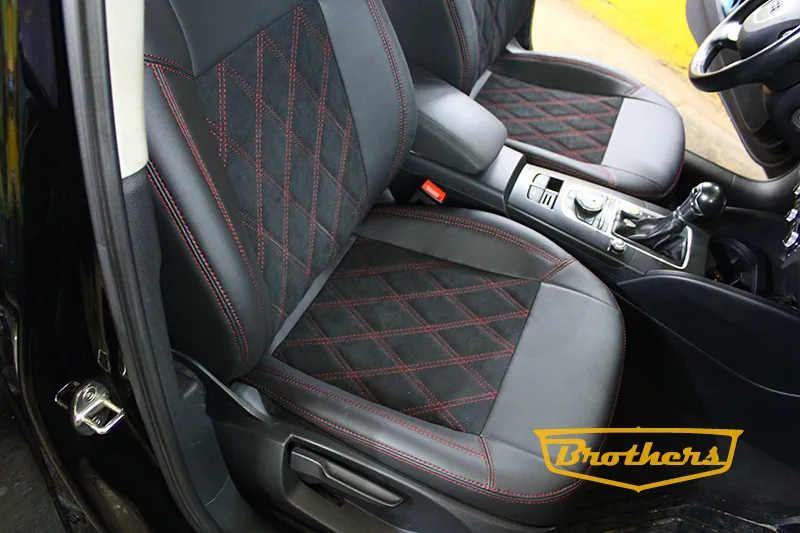 Чехлы на сидения Audi A3 III (8V) Рестайлинг серии "Alcantara", ромбы - красная строчка