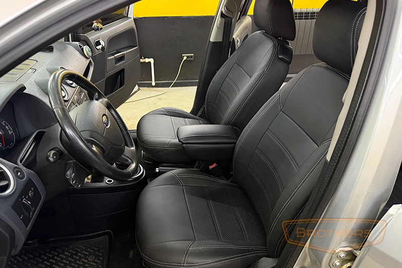 Чехлы на Ford Fusion I рестайлинг, (2005 - 2012) серии "Premium" - серая строчка Чехлы на Ford Fusion I рестайлинг, (2005 - 2012) серии "Premium" - серая строчка