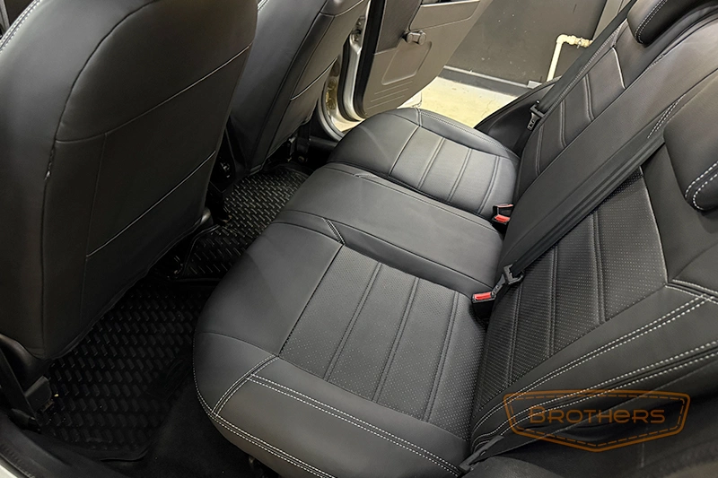 Чехлы на Ford Fusion I рестайлинг, (2005 - 2012) серии "Premium" - серая строчка Чехлы на Ford Fusion I рестайлинг, (2005 - 2012) серии "Premium" - серая строчка