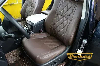 Чехлы на Toyota Land Сruiser Prado III, серии "Premium" шоколад - коричневая строчка