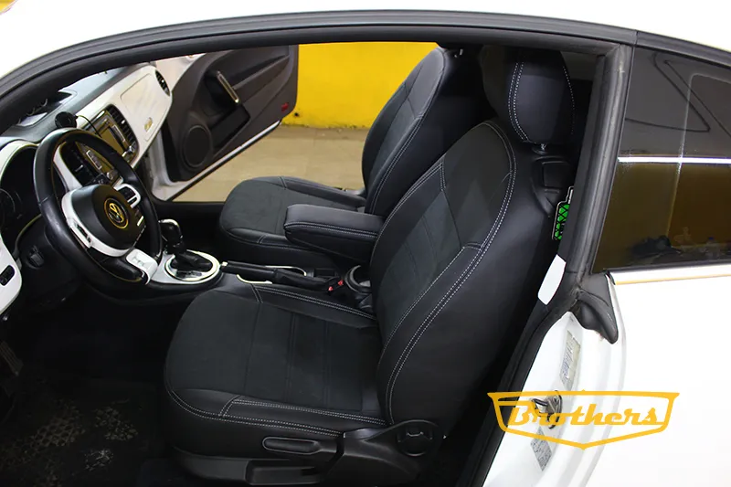 Чехлы на Volkswagen Beetle II (A5), 2011 – 2019 серии "Alcantara" - серая строчка