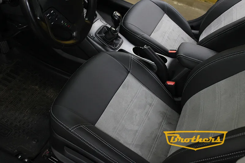 Чехлы на Kia Cerato 3 серии "Premium plus" - серая строчка, серые вставки