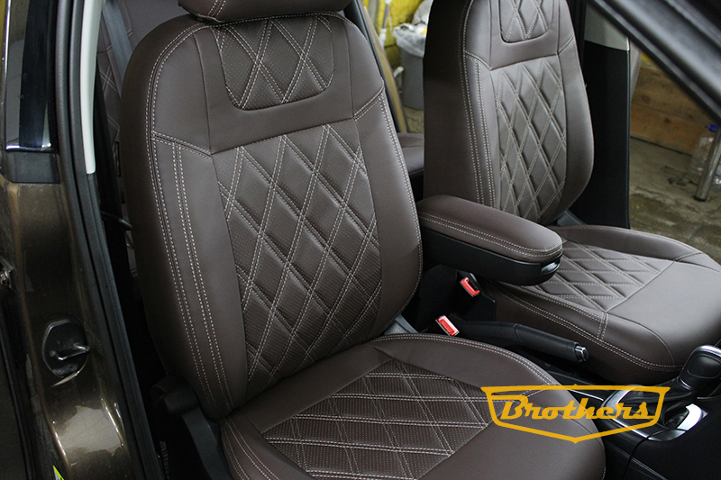 Чехлы на Volkswagen Polo (шоколад), серии "Premium" - бежевая строчка