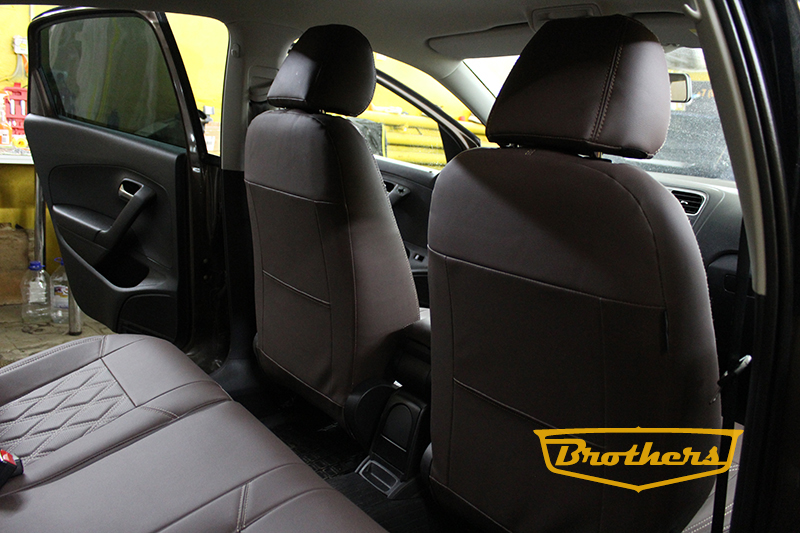 Чехлы на Volkswagen Polo (шоколад), серии "Premium" - бежевая строчка