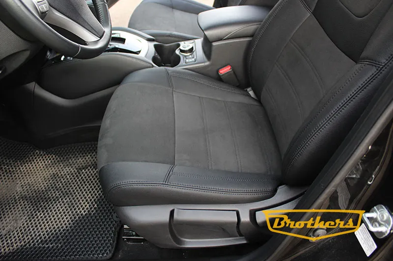 Чехлы на Nissan X-Trail T32, серии "Aurora" - с продленной алькантарой, черная строчка Чехлы на Nissan X-Trail T32, серии "Aurora" - с продленной алькантарой, черная строчка