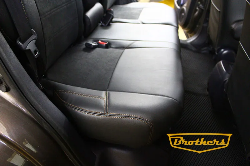 Чехлы на Honda CRV 3, серии "Alcantara", продление передних сидений - коричневая строчка