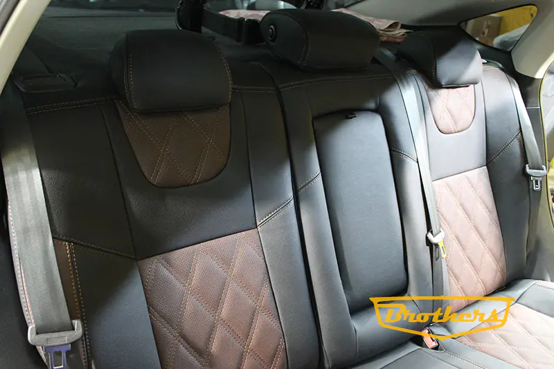 Чехлы на Ford Mondeo 5 Titanium, серии "Aurora" - коричневая строчка, ромбы, шоколадные вставки