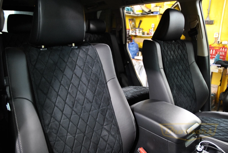 Накидки «Alcantara» ромбы, черная строчка