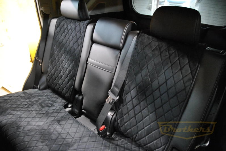 Накидки «Alcantara» ромбы, черная строчка