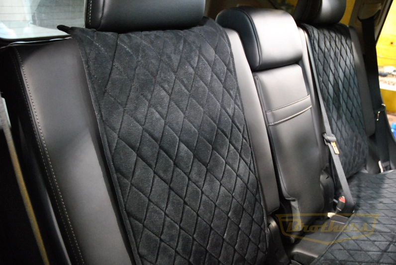 Накидки «Alcantara» ромбы, черная строчка