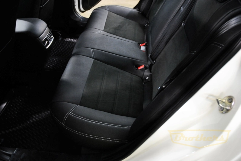 Чехлы на Mazda 6 III (GJ)  серии "Aurora" - серая строчка, продление передних сидений алькантарой