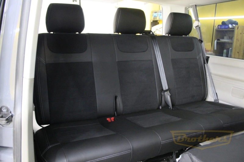 Чехлы для Volkswagen Caravelle T6 (7 мест) серии "Alcantara" (продление передних сидений) - серая строчка