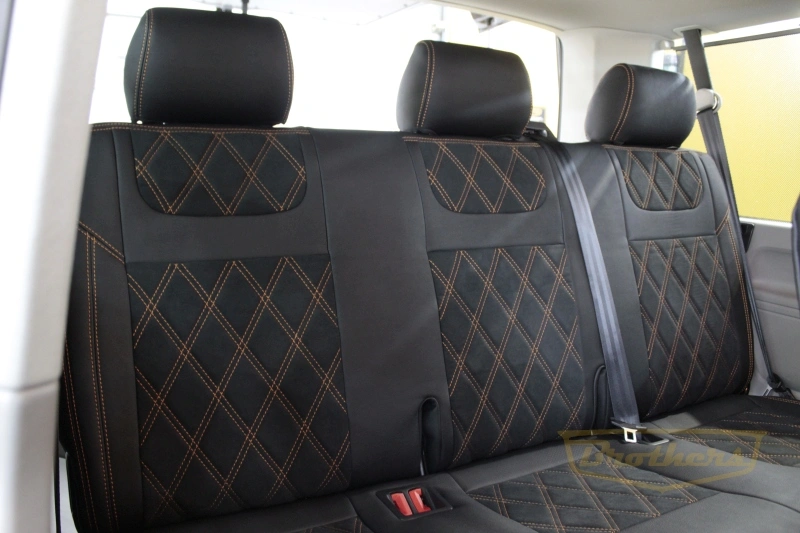 Чехлы для Volkswagen Caravelle T5 7 мест (2009 - 2015) серии "Aurora" с алькантарой - оранжевая строчка, ромбы