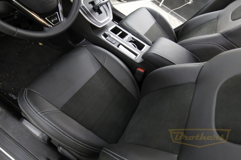 Чехлы на сидения Haval M6 II серии "Alcantara" - серая строчка