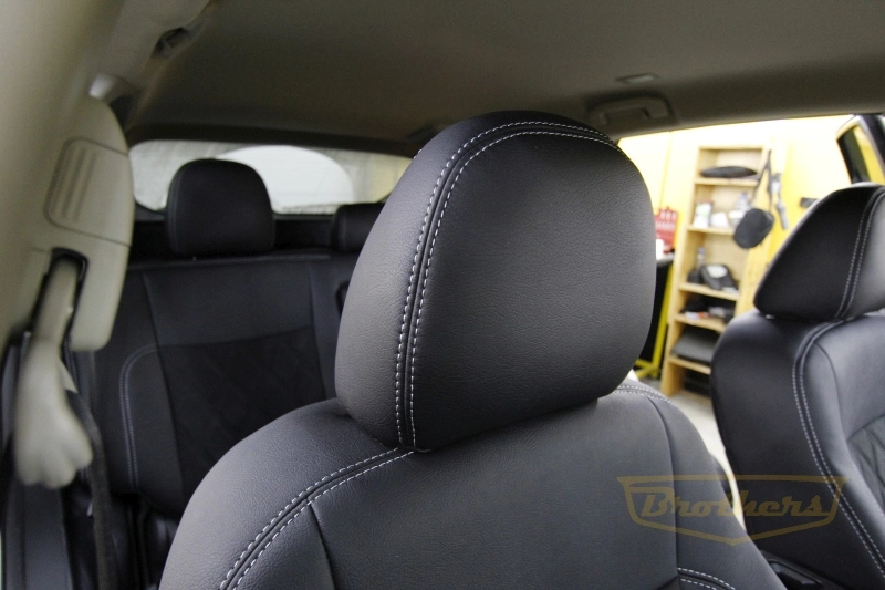Чехлы для сидений Nissan Murano (Z52) серии "Aurora" - серая строчка, ромбы, центральная вставка алькантара