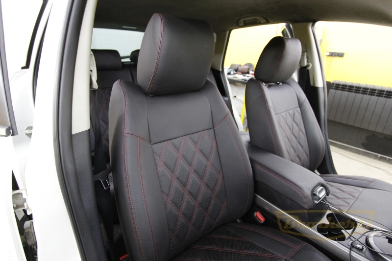 Чехлы на Mazda CX-7, серии "Premium" - красная строчка, ромбы