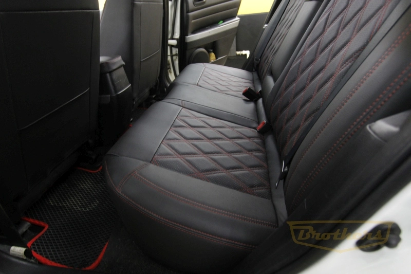 Чехлы на Mazda CX-7, серии "Premium" - красная строчка, ромбы