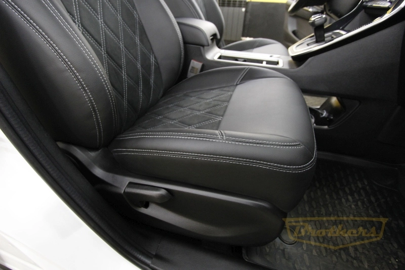 Авточехлы на сидения Хавал Haval M6 II серии "Alcantara" - серая строчка, ромбы