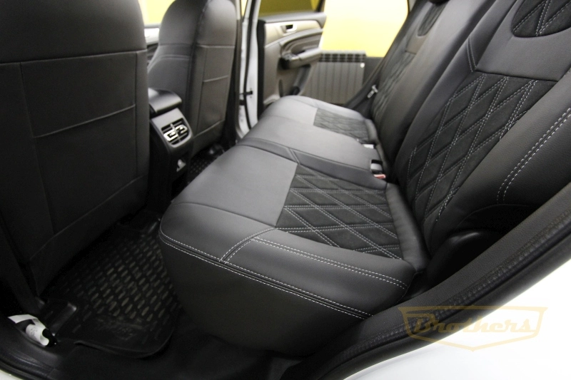 Авточехлы на сидения Хавал Haval M6 II серии "Alcantara" - серая строчка, ромбы