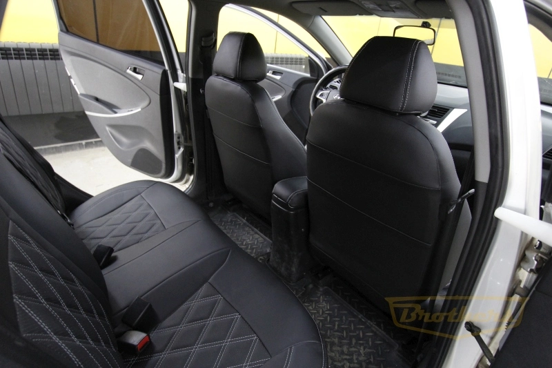 Чехлы на Hyundai Solaris (хэтчбек), серии "Premium" - серая строчка, ромбы